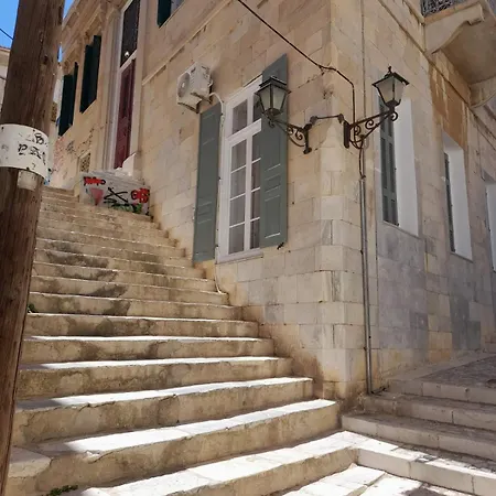 Апартаменты Marielli's House Эрмуполис